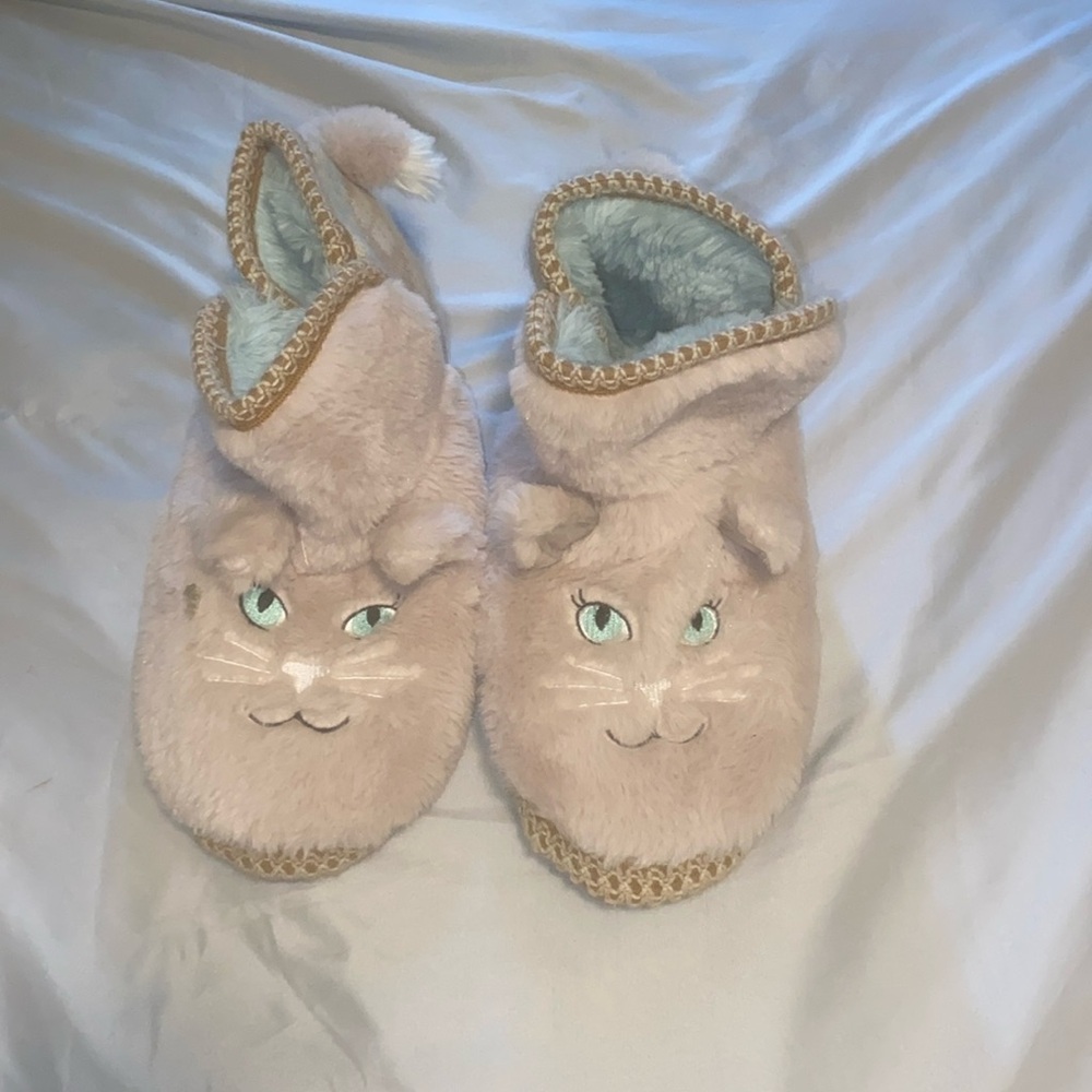 muk luks cat slippers
